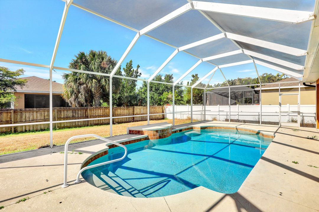 2538 SW 35th Ln, Cape Coral, FL 33914