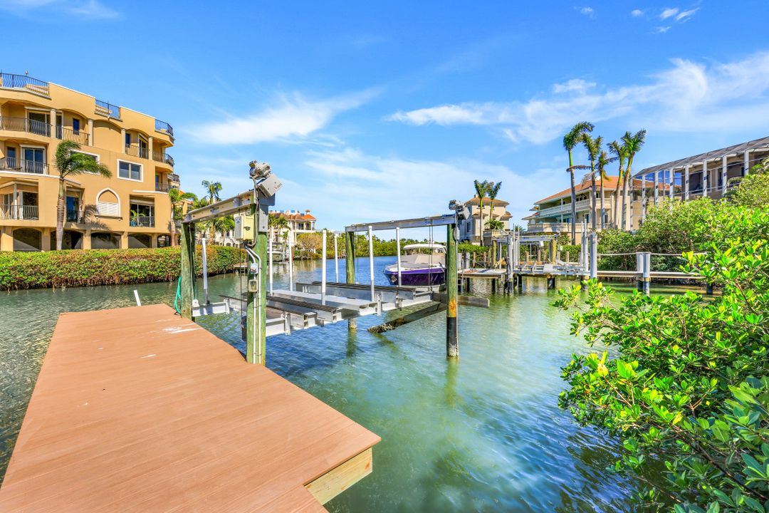 179 Topanga Dr, Bonita Springs, FL 34134