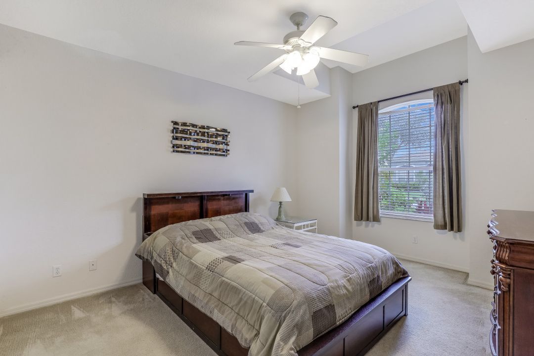 8546 Silk Oak Ln, Naples, FL 34119