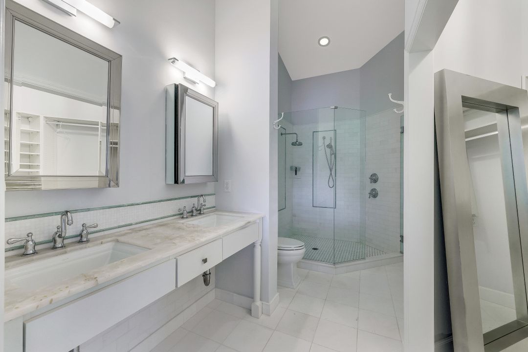 5100 Cedar Springs Dr #201, Naples, FL 34110