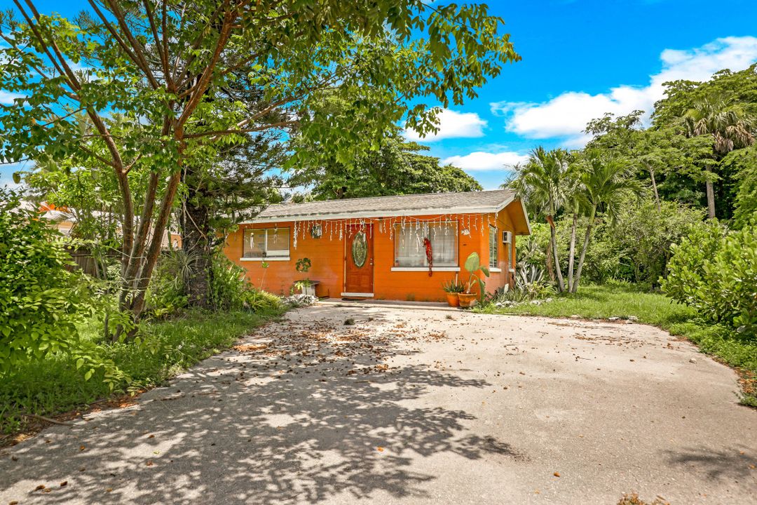 27767 New York St, Bonita Springs, FL 34135