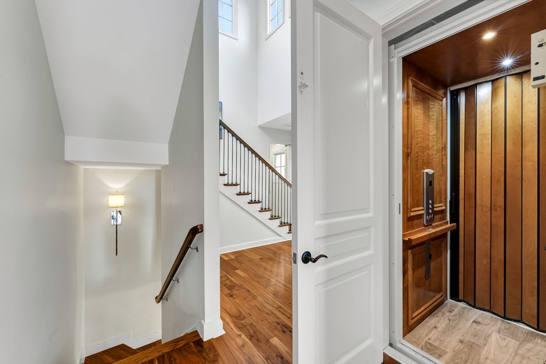 16653 Toscana Cir #701, Naples, FL 34110