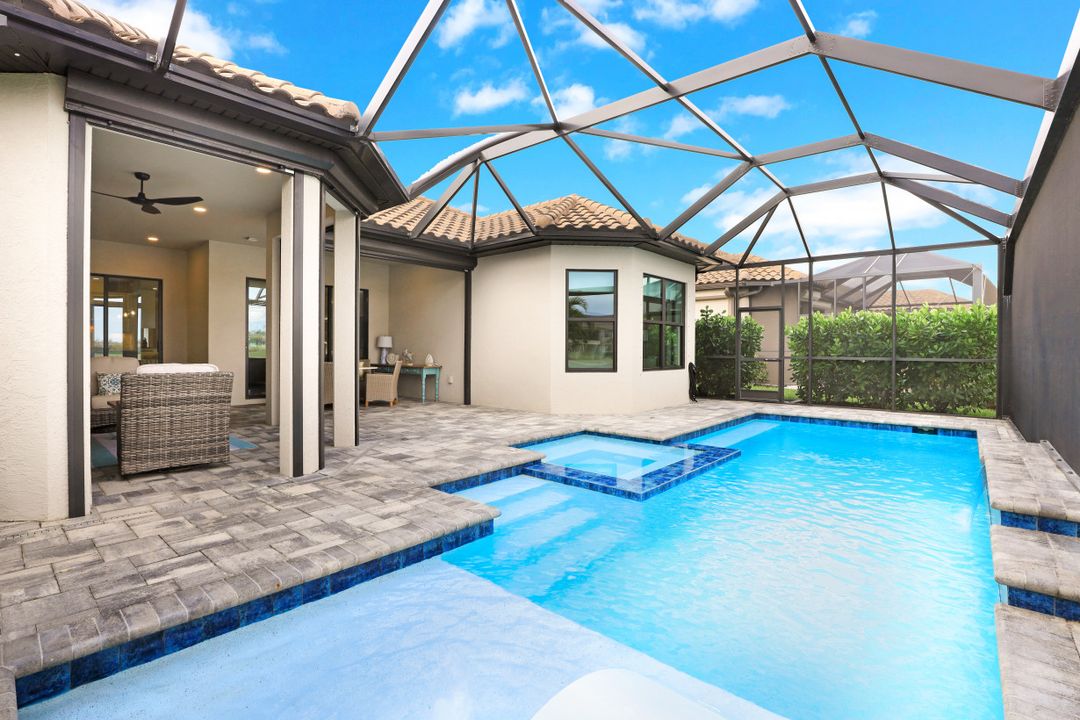 9400 Montelanico Loop, Naples, FL 34119