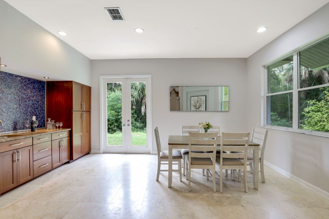 180 23rd St NW, Naples, FL 34120