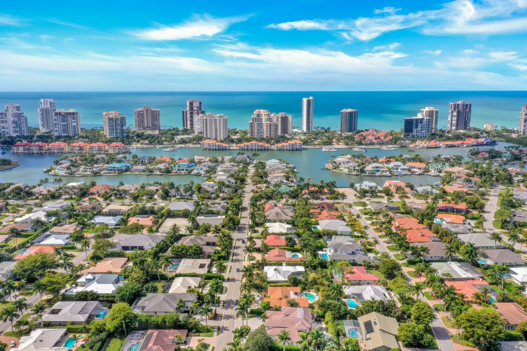 569 Neapolitan Way, Naples, FL 34103