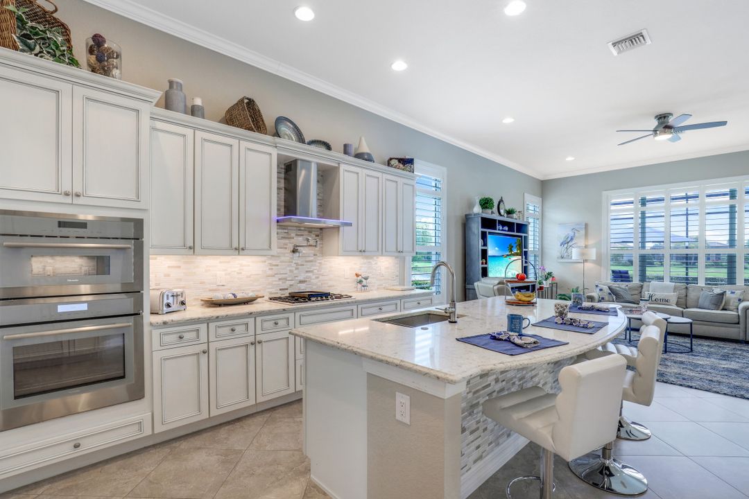 13853 Woodhaven Cir, Fort Myers, FL 33905