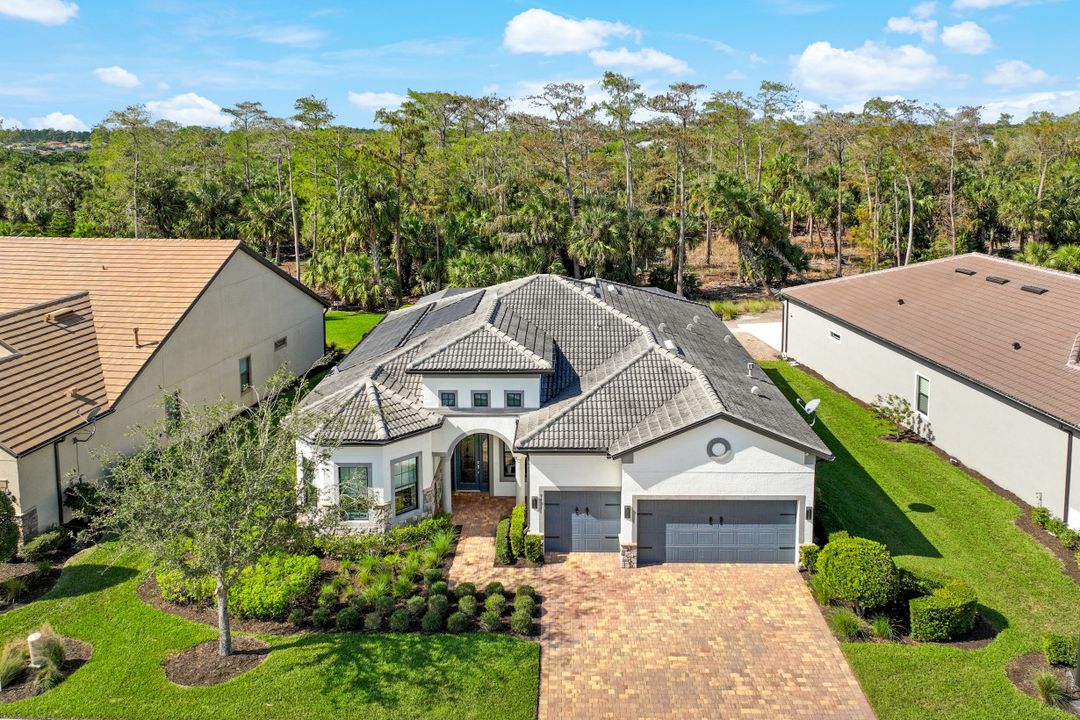 9431 Greyhawk Trl, Naples, FL 34120