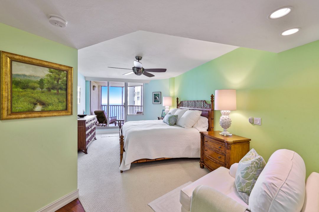 4041 Gulf Shore Blvd N #805 , Naples, FL 34103