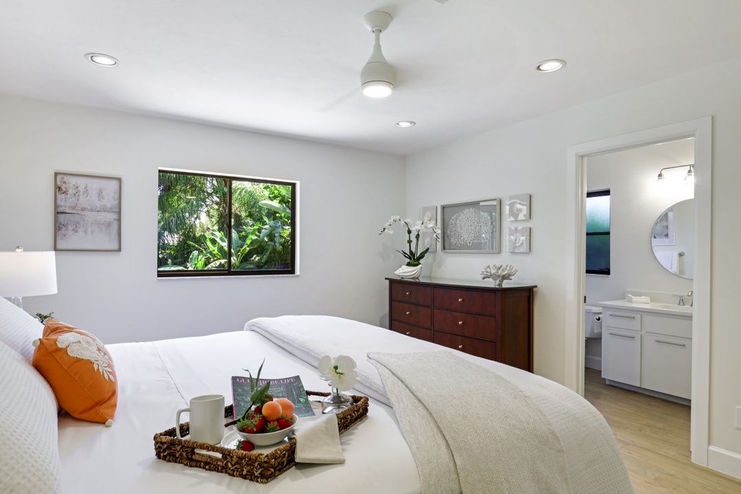 640 98th Ave N, Naples, FL 34108