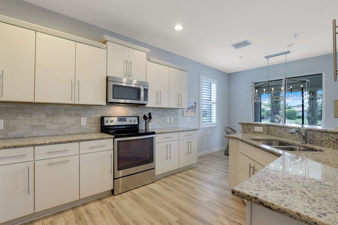 8843 Nautical Landing Cir #101, Naples, FL 34120