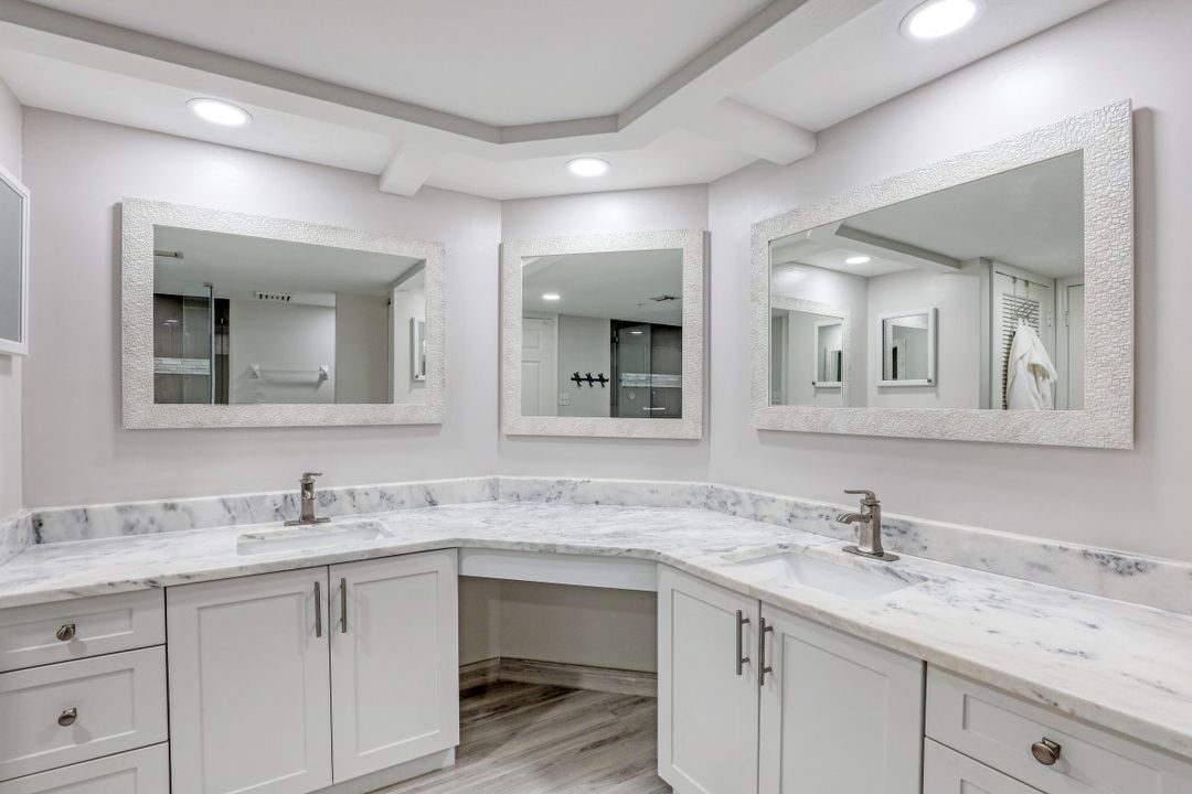 21 Bluebill Ave #603, Naples, FL 34108