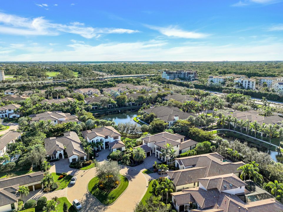 2351 Traditions Ct, Naples, FL 34105