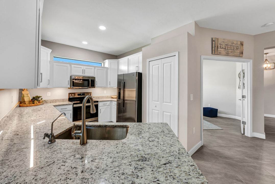 14000 Winding Cedar Wy, Fort Myers, FL 33913