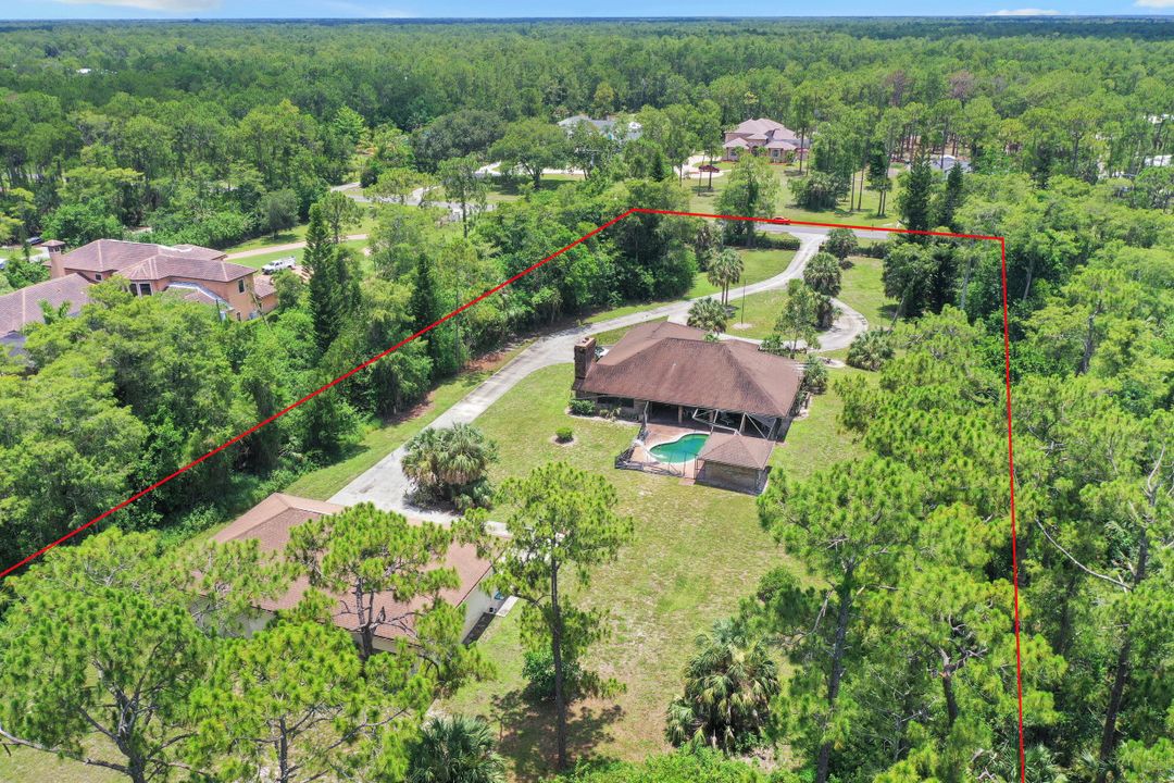 3661 7th Ave NW, Naples, FL 34120