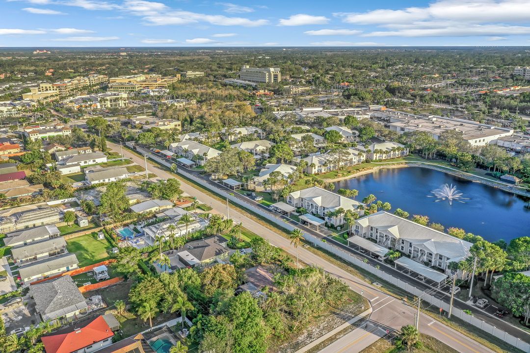 801 91st Ave N, Naples, FL 34108