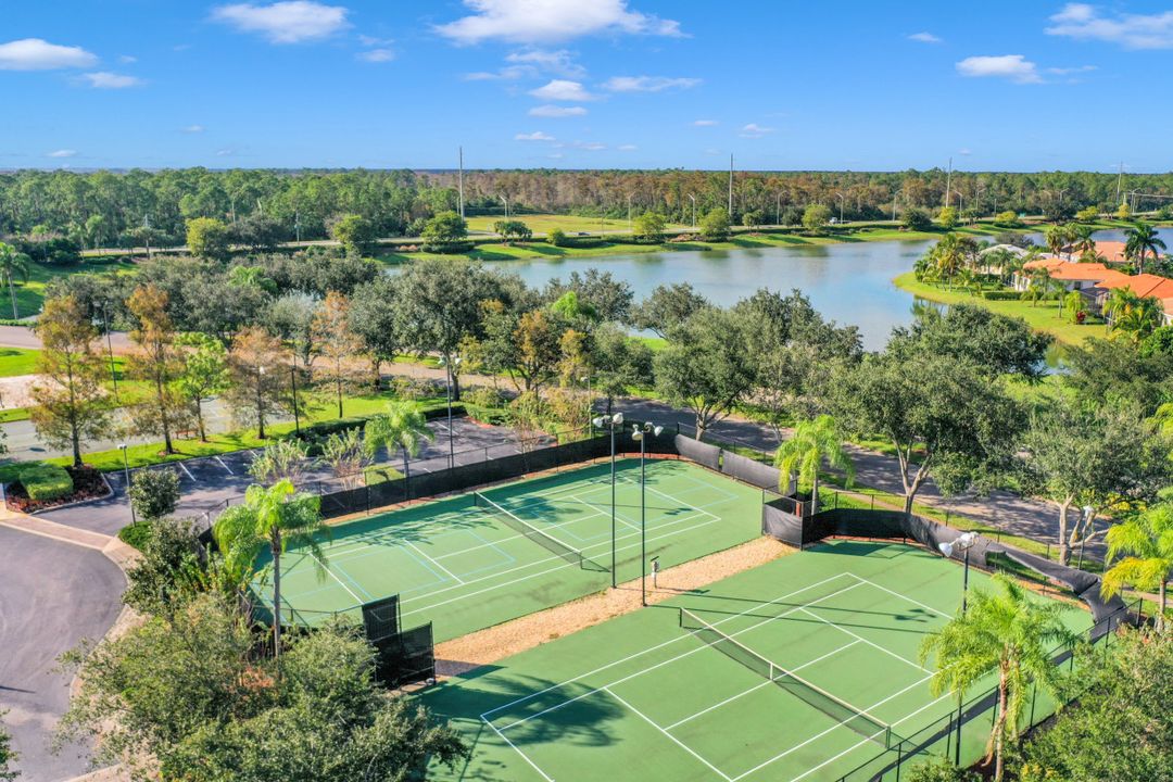 776 Grand Rapids Blvd, Naples, FL 34120