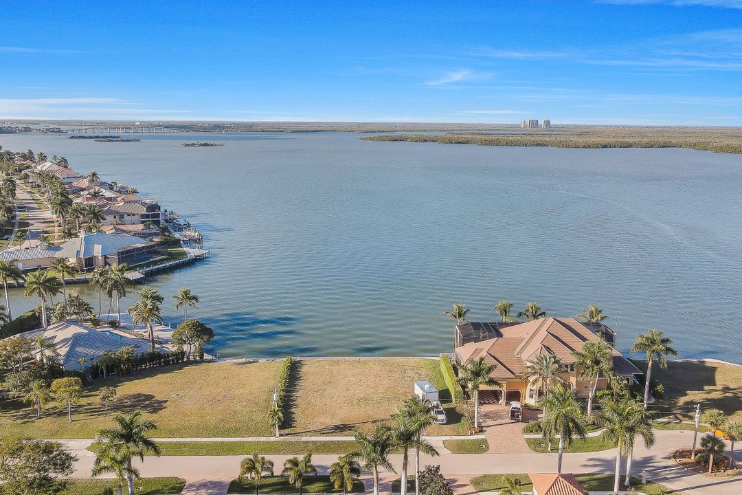 1878 Cascade Ct, Marco Island, FL 34145
