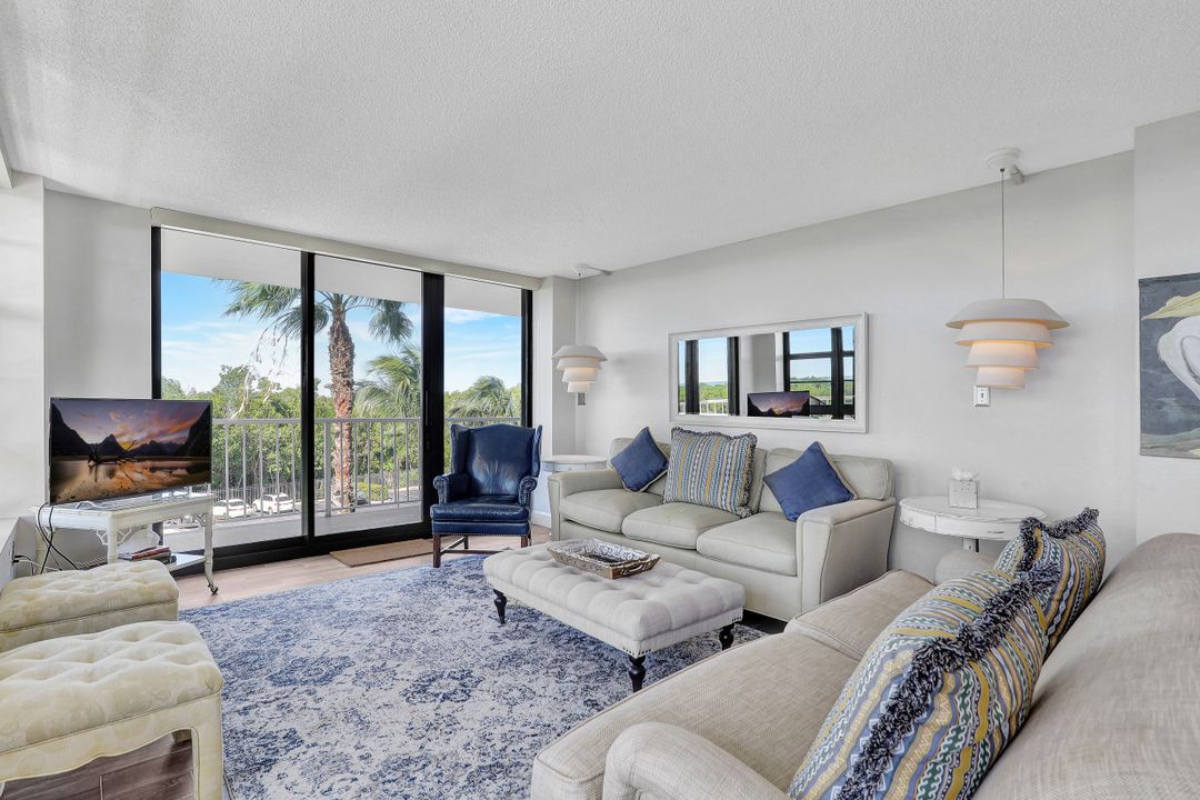 440 Seaview Ct #312, Marco Island, FL 34145