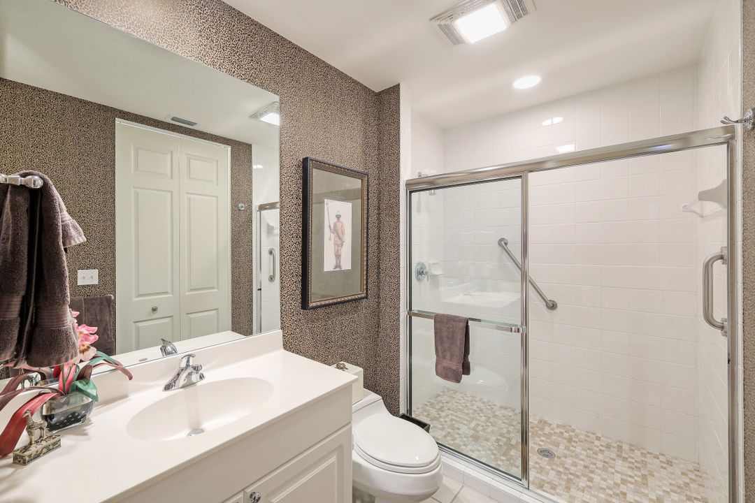 410 Flagship Dr #604, Naples, FL 34108