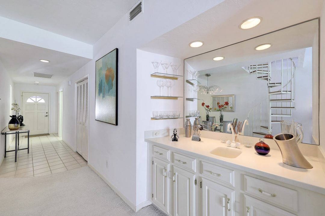 2128 Buckingham Ln, Naples, FL 34112