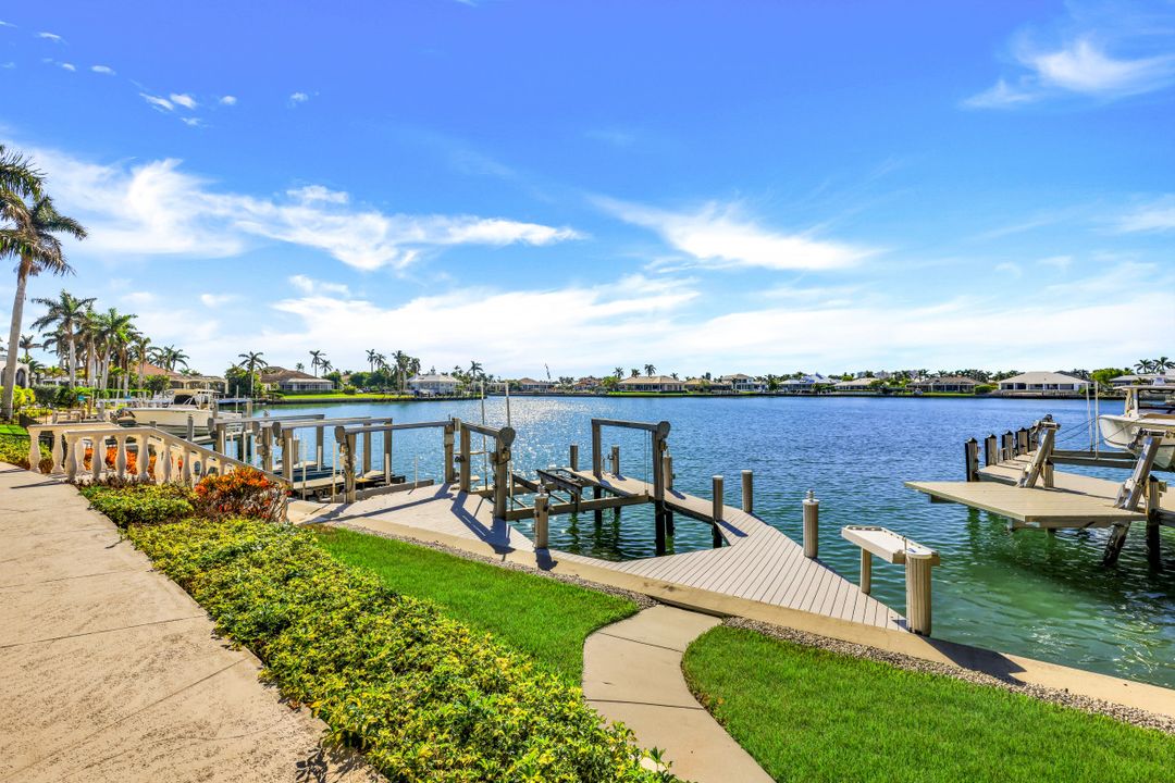 856 Inlet Dr, Marco Island, FL 34145