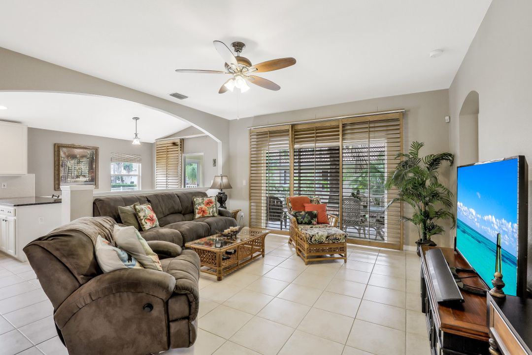 7927 Wexford Dr, Naples, FL 34104