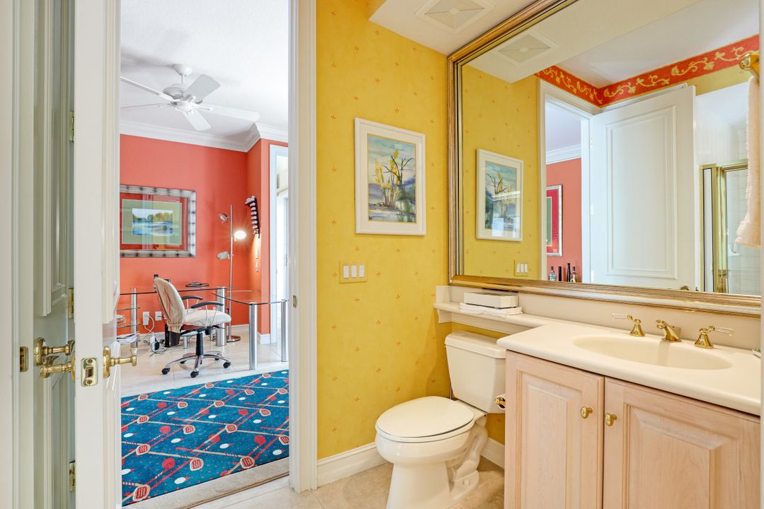 1064 Grand Isle Dr, Naples, FL 34108