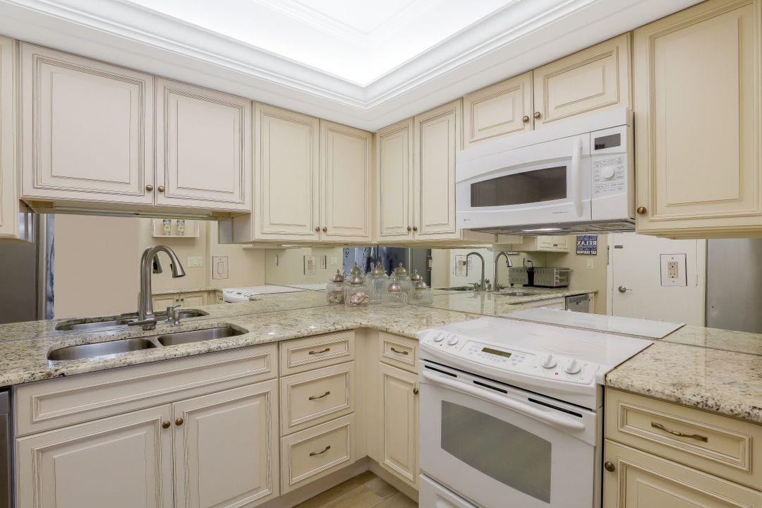 240 Seaview Ct #108, Marco Island, FL 34145
