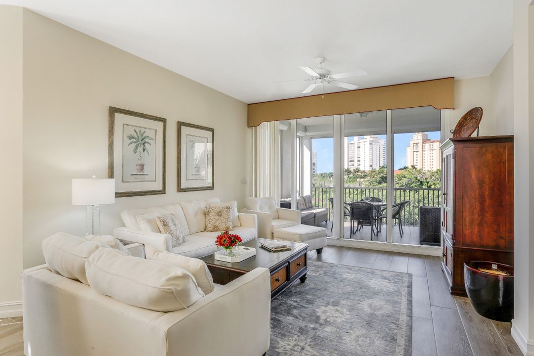 400 Flagship Dr #401, Naples, FL 34108