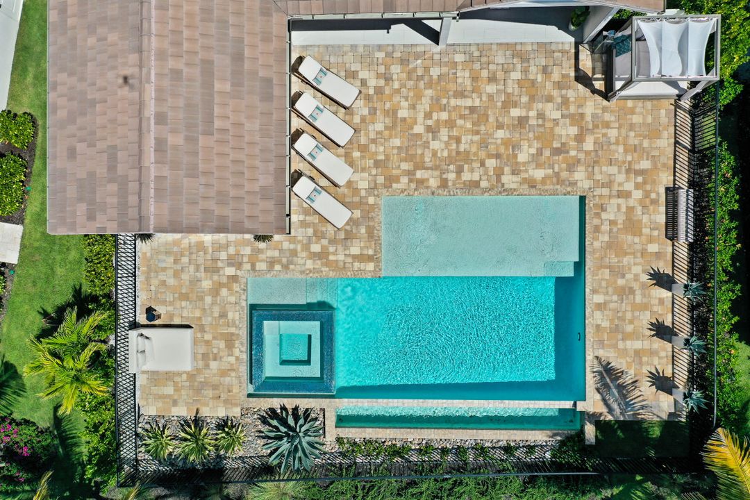 10530 Via Torino Way, Miromar Lakes, FL 33913
