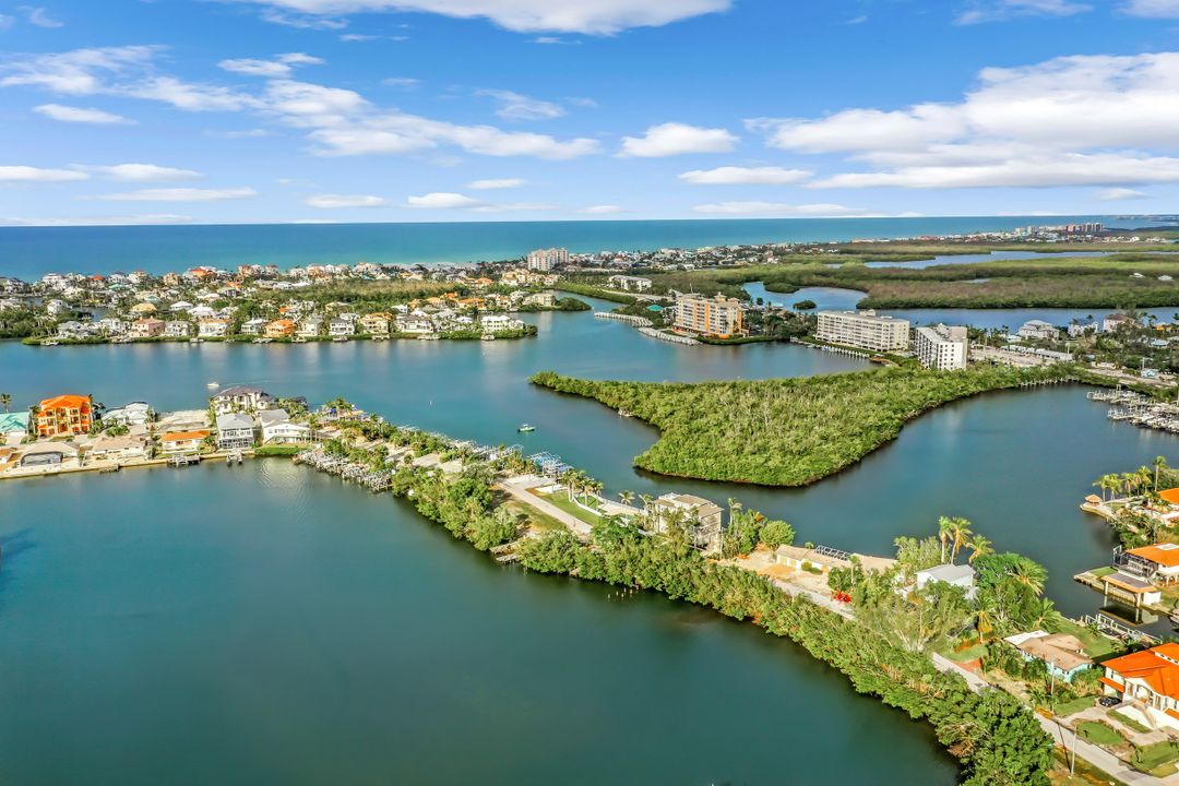 38 6th St, Bonita Springs, FL 34134