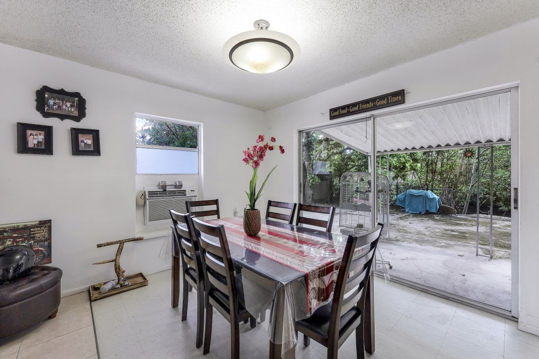 3400 Canal St, Naples, FL 34112