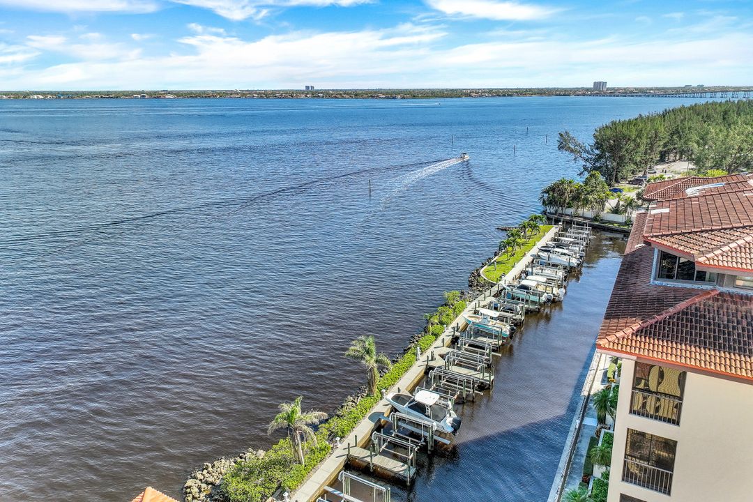 4019 SE 20th Pl #PH, Cape Coral, FL 33904