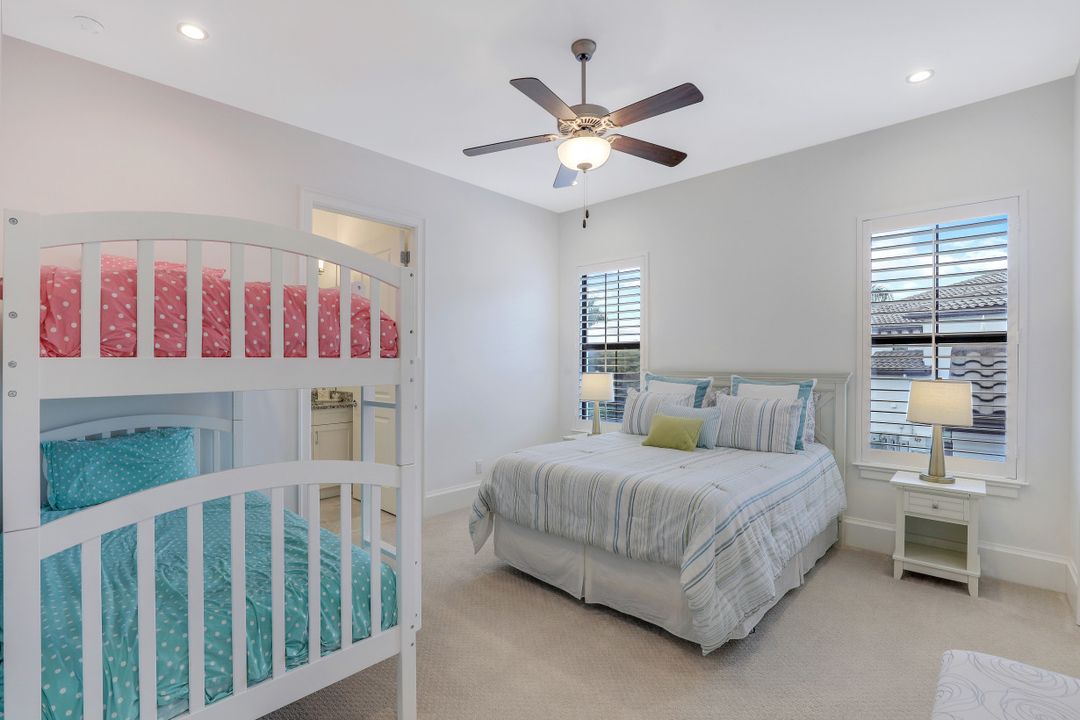 16380 Corsica Way #201, Naples, FL 34110