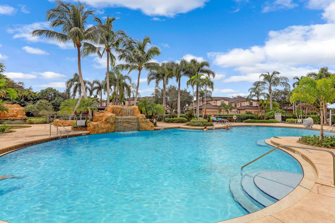 755 Regency Reserve Cir #5002, Naples, FL 34119