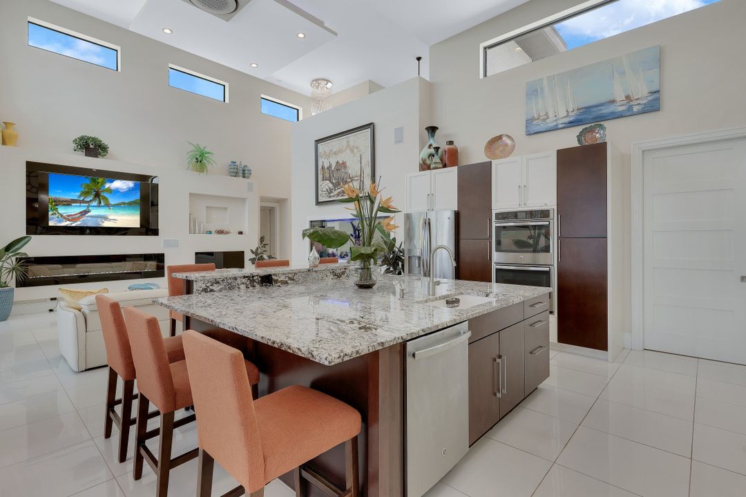 4812 Pelican Blvd, Cape Coral, FL 33914