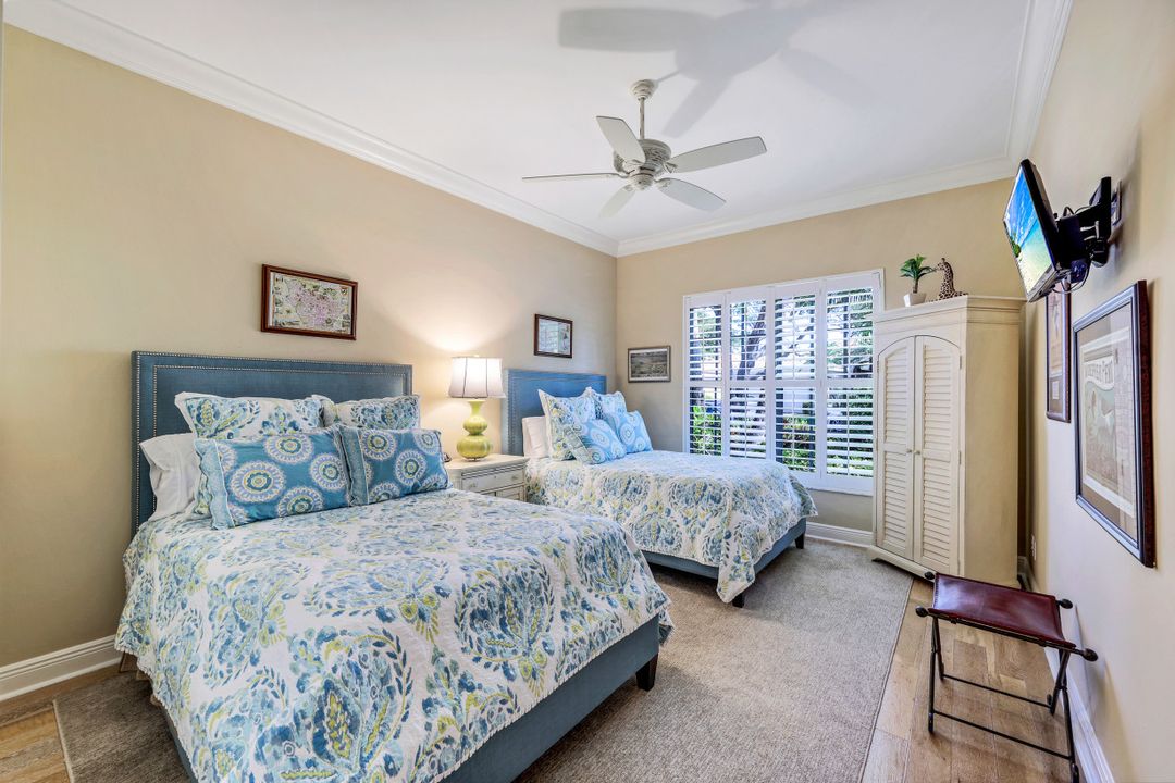 28625 Pienza Ct, Bonita Springs, FL 34135