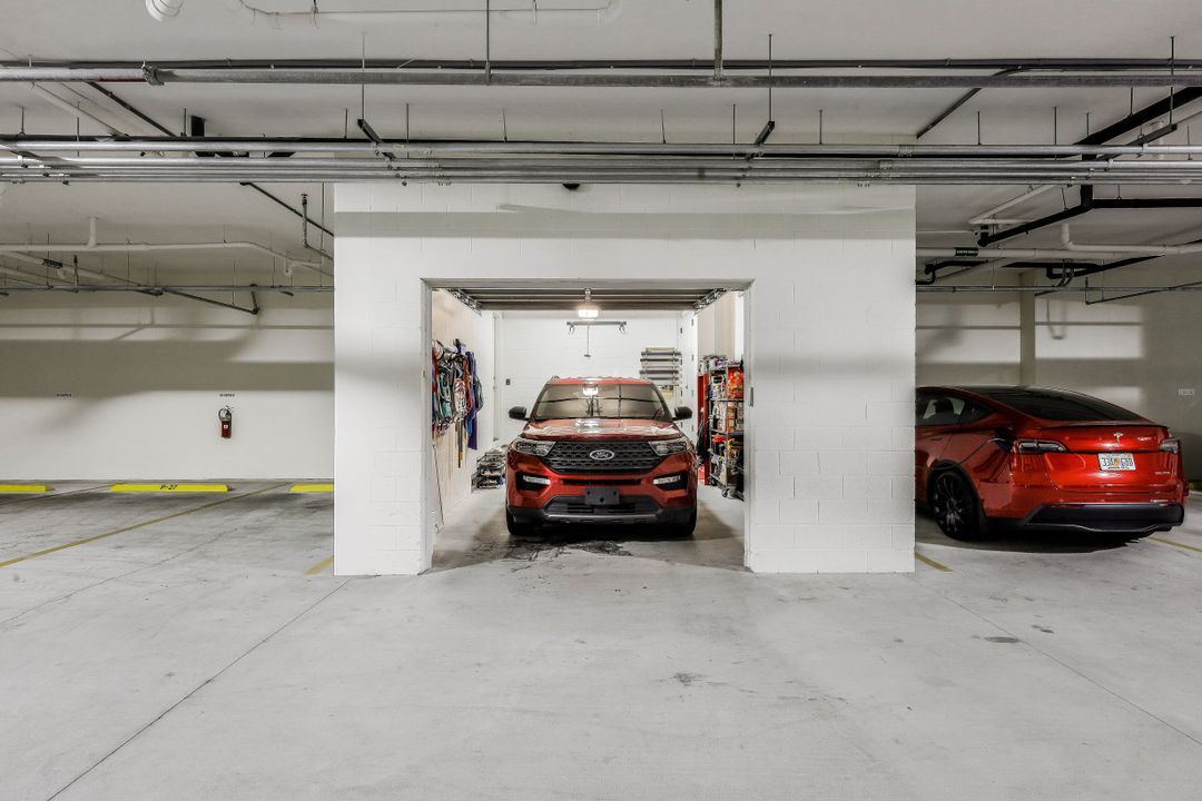 1030 3rd Ave S #105, Naples, FL 34102