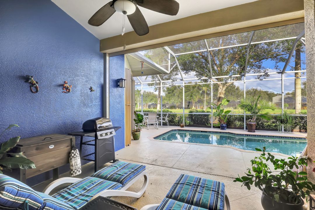 8054 Tauren Ct, Naples, FL 34119