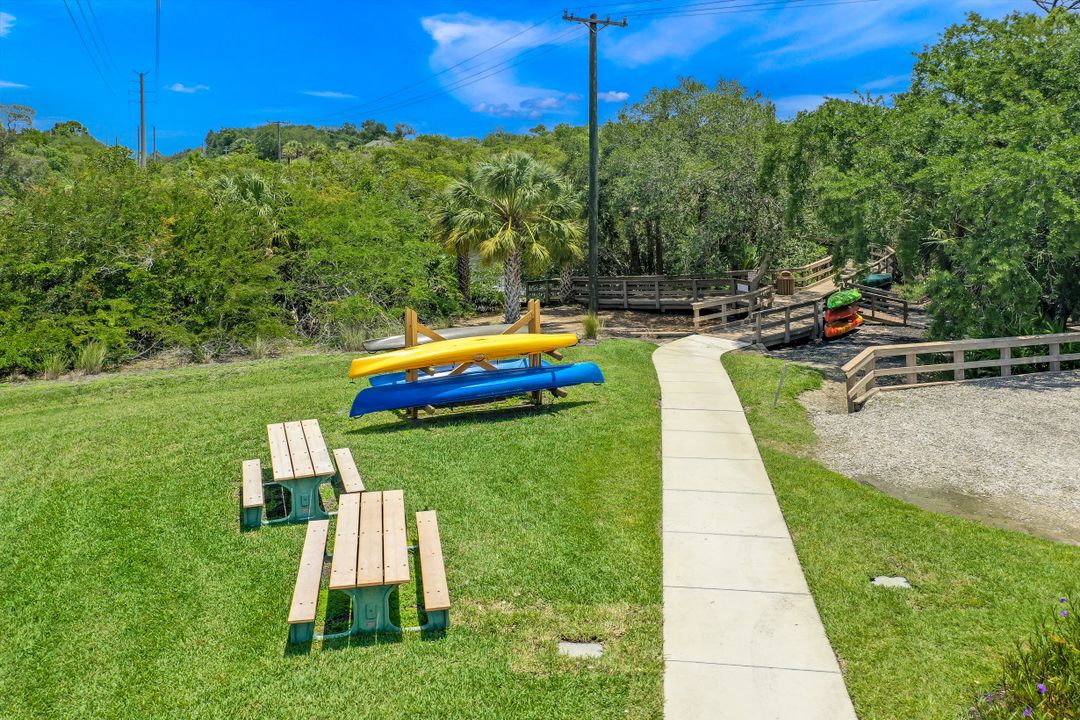 7050 Bay Woods Lake Ct #201, Fort Myers, FL 33908