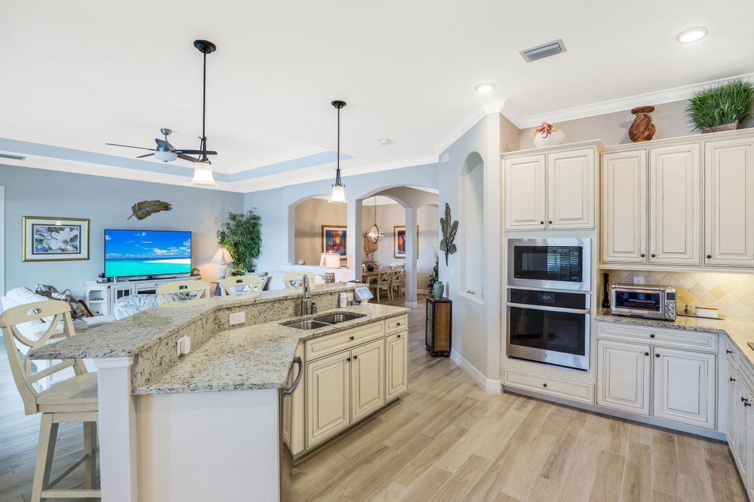 28020 Kerry Ct, Bonita Springs, FL 34135