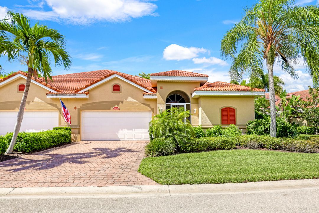 5520 Cheshire Dr, Fort Myers, FL 33912