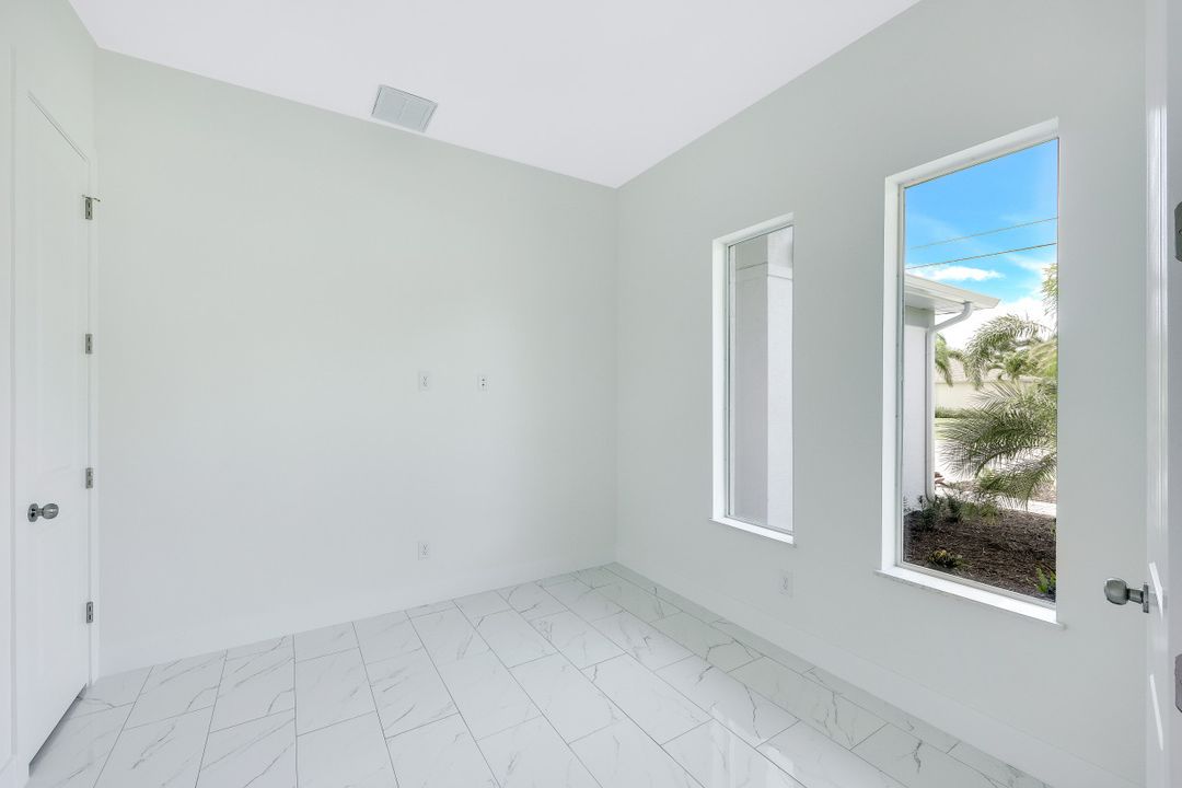 602 SW 35th St, Cape Coral, FL 33914