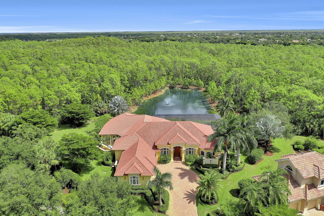 9301 Lakebend Preserve Ct, Estero, FL 34135