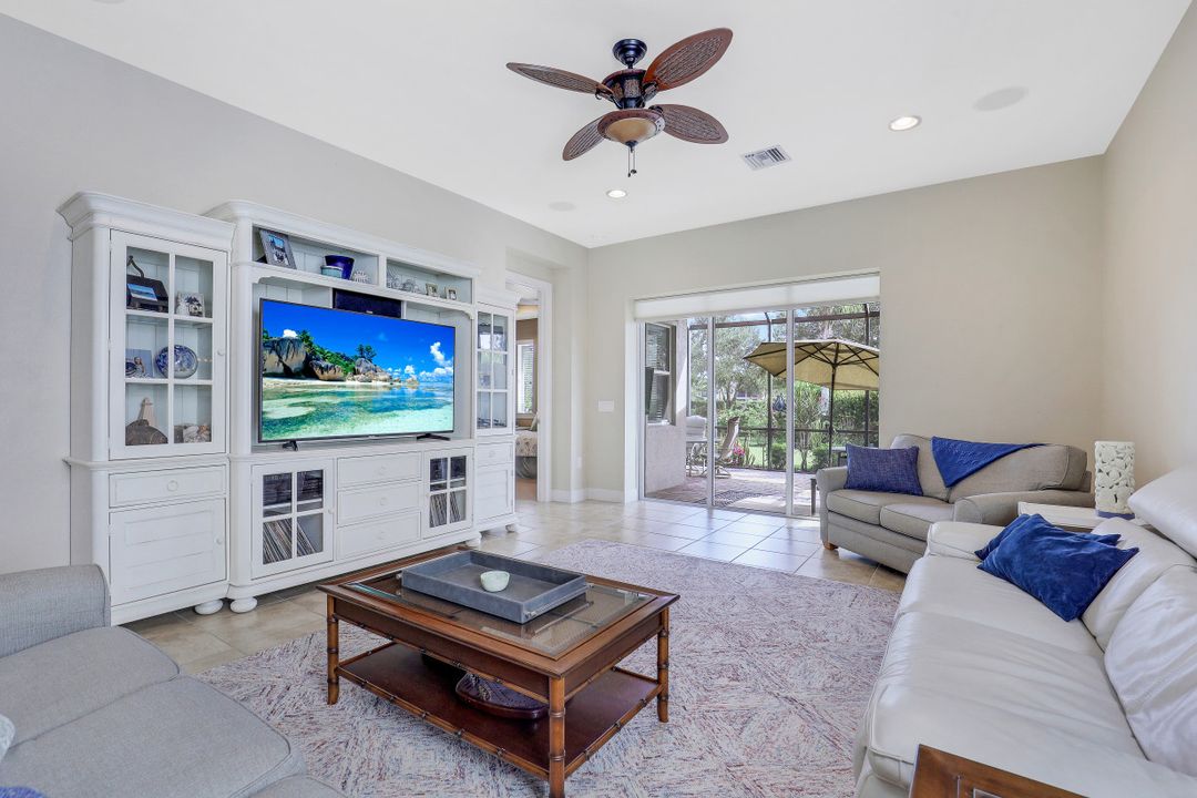 9574 Coquina Cir, Naples, FL 34120