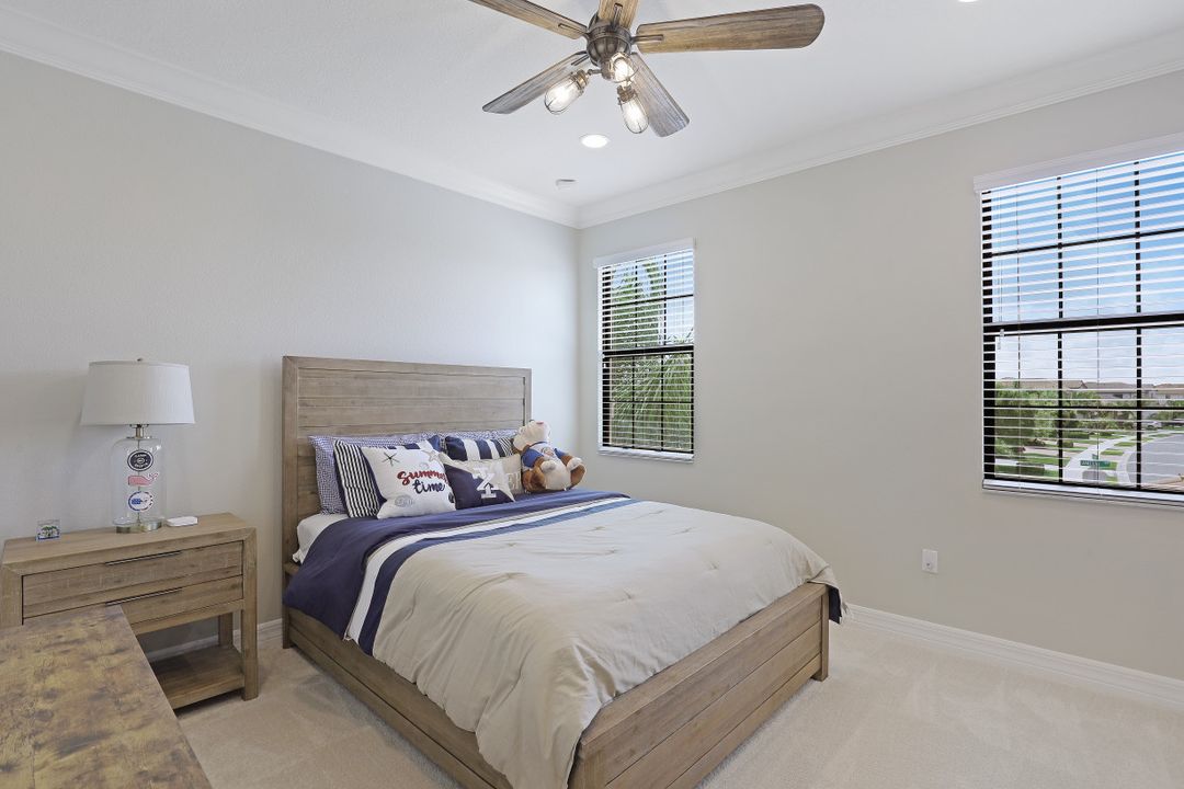 4173 Amelia Way, Naples, FL 34119