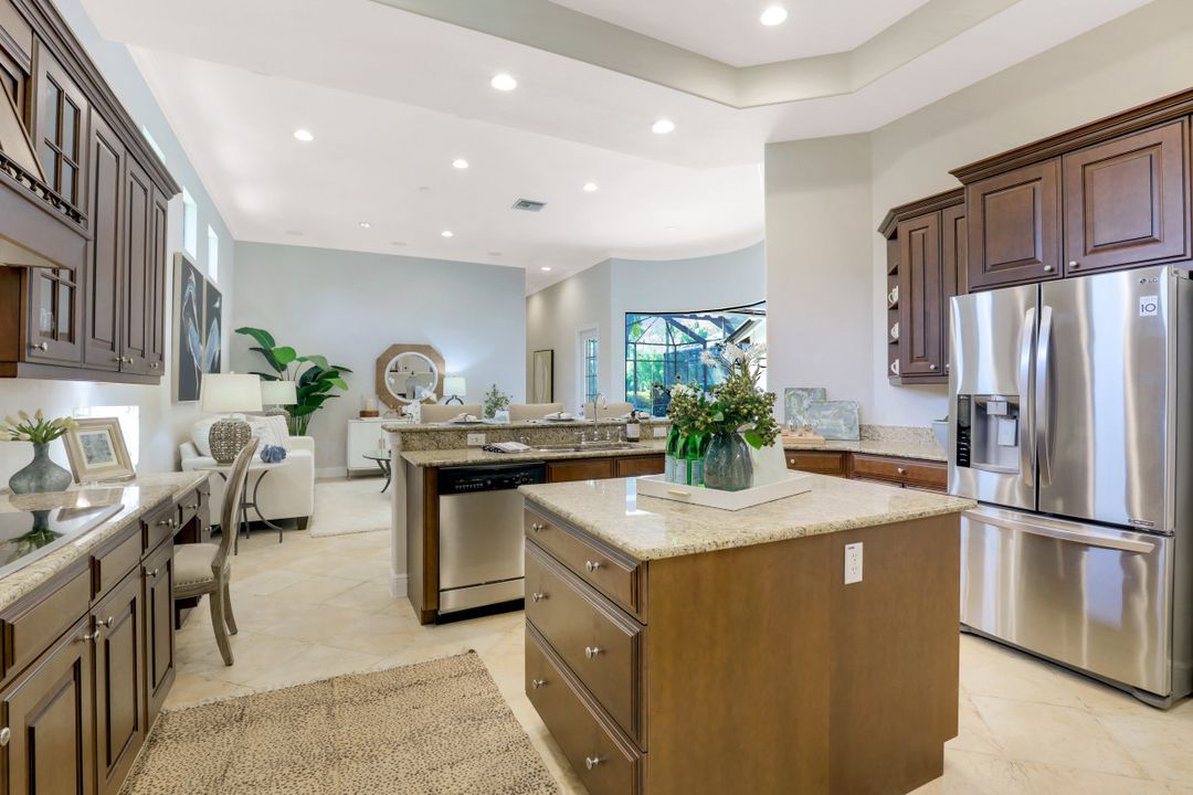 3114 Terramar Ct, Naples, FL 34119