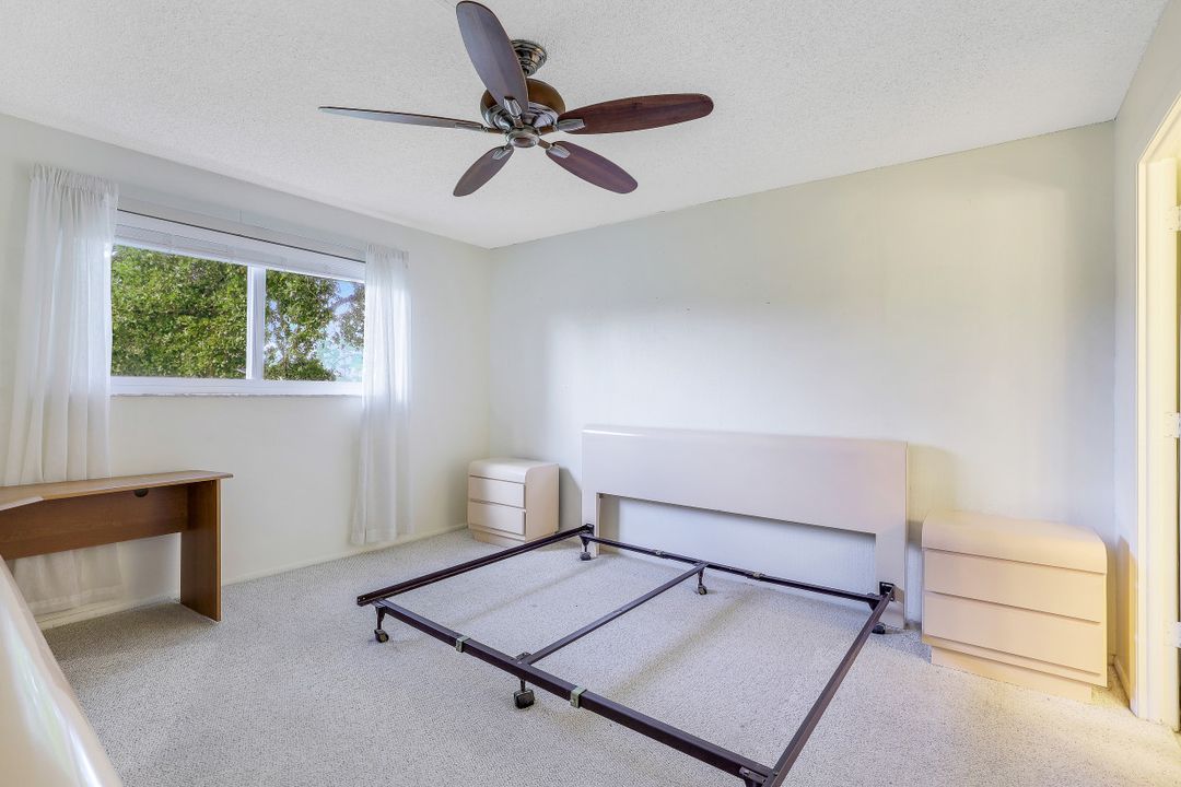 160 Turtle Lake Ct #204, Naples, FL 34105