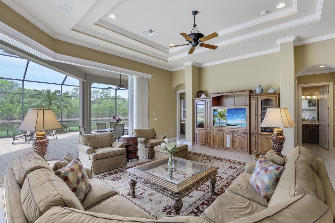 1761 Supreme Ct, Naples, FL 34110