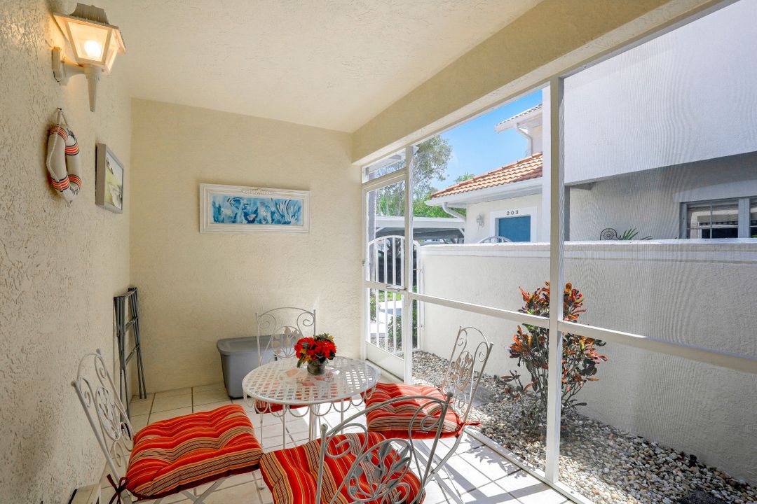 5015 Cedar Springs Dr #104, Naples, FL 34110